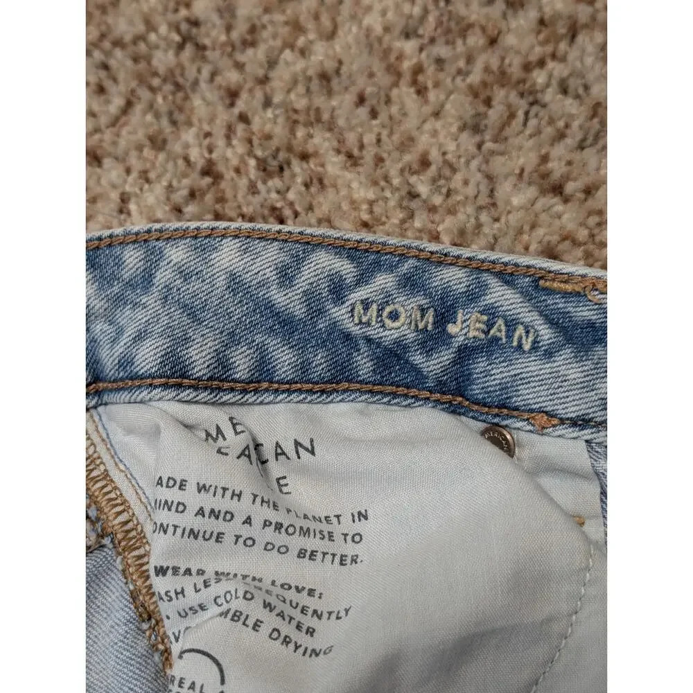 American Eagle Women's Mom Jean Strigid Light Wash Denim Cotton Pants 12 X-Short - Picture 7 of 9